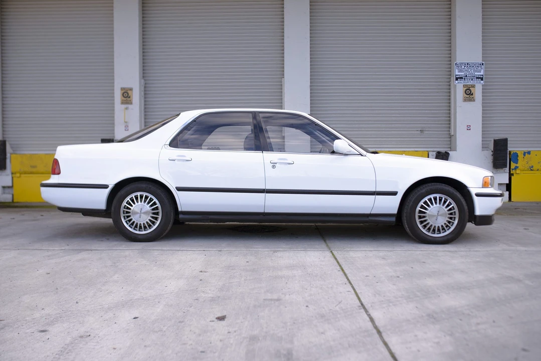 1991 Acura Legend 2nd Gen - Image 23 of 31