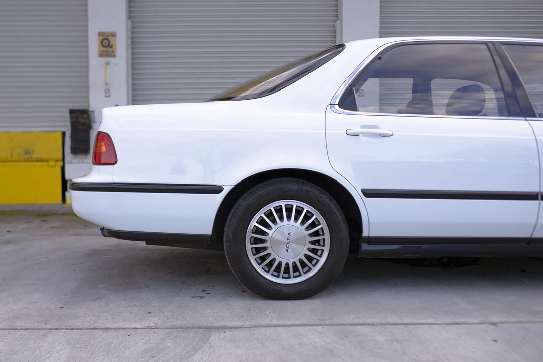1991 Acura Legend 2nd Gen - Image 29 of 31