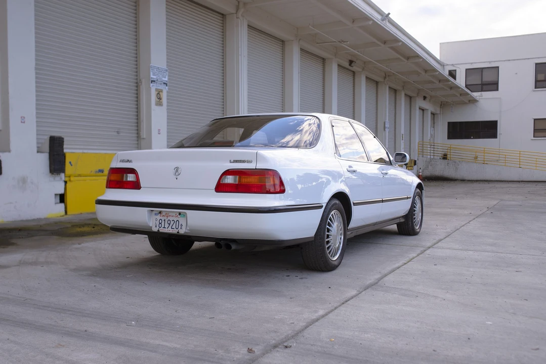 1991 Acura Legend 2nd Gen - Image 26 of 31