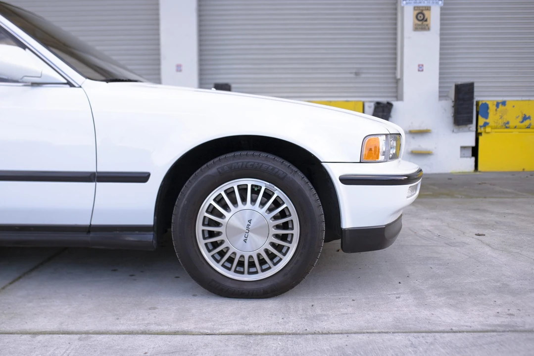 1991 Acura Legend 2nd Gen - Image 30 of 31