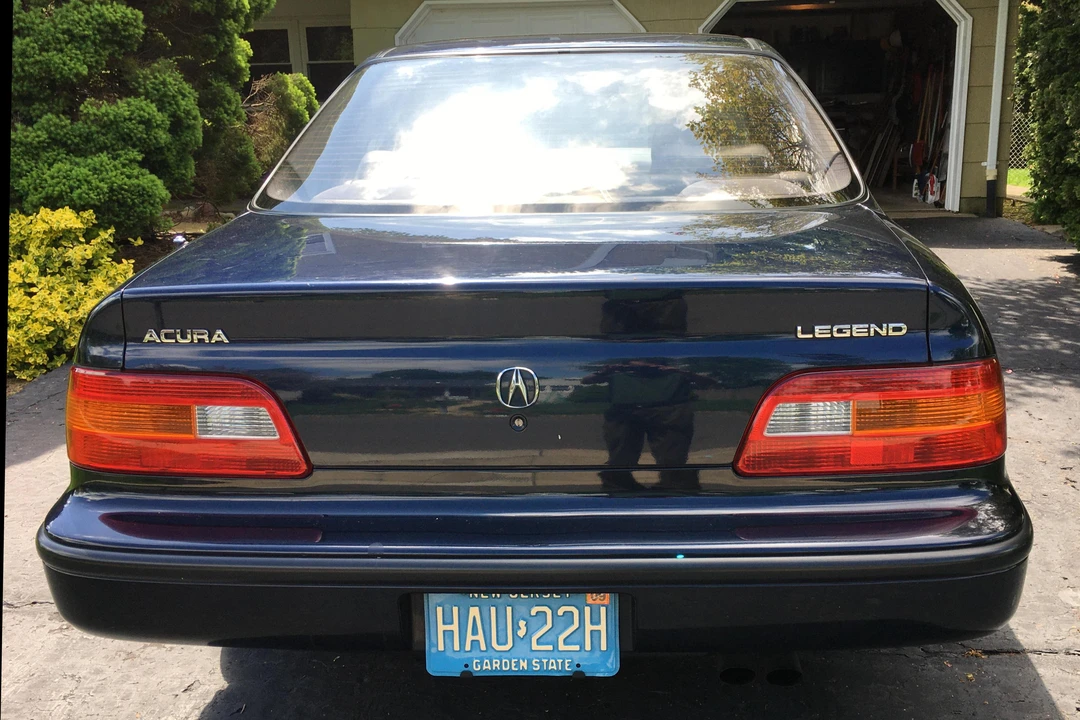 1991 Acura Legend 2nd Gen - Image 5 of 7
