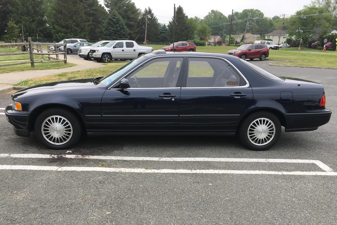1991 Acura Legend 2nd Gen - Image 4 of 7