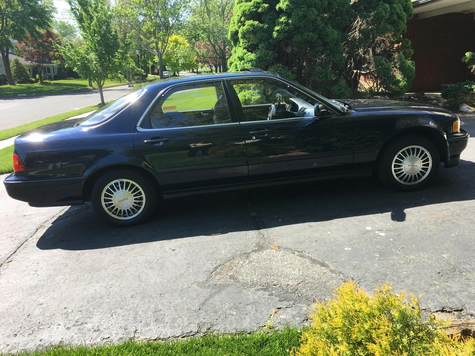 1991 Acura Legend 2nd Gen - Image 6 of 7