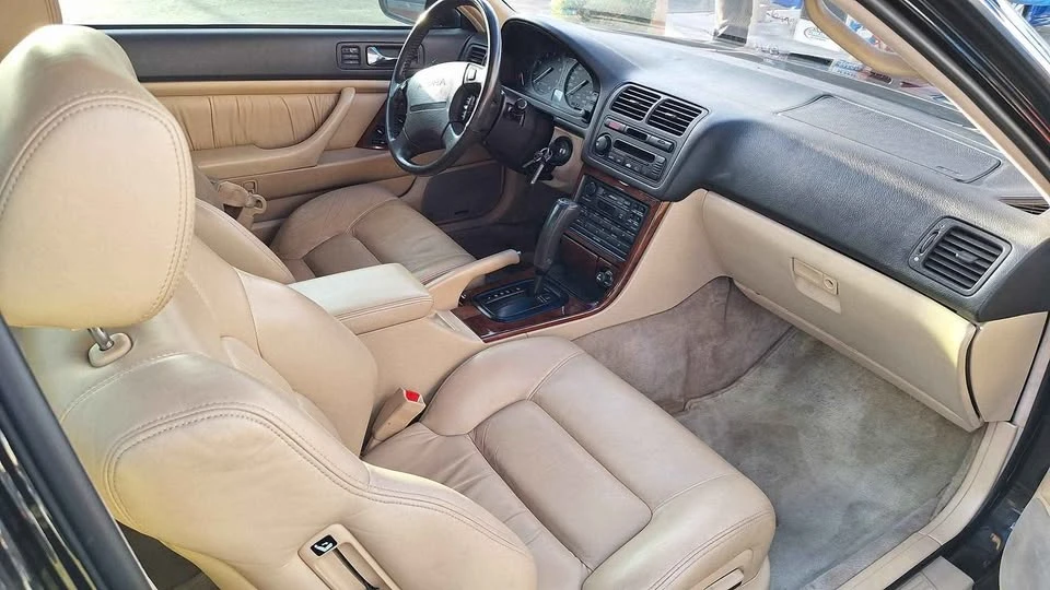 1991 Acura Legend 2nd Gen - Image 6 of 7