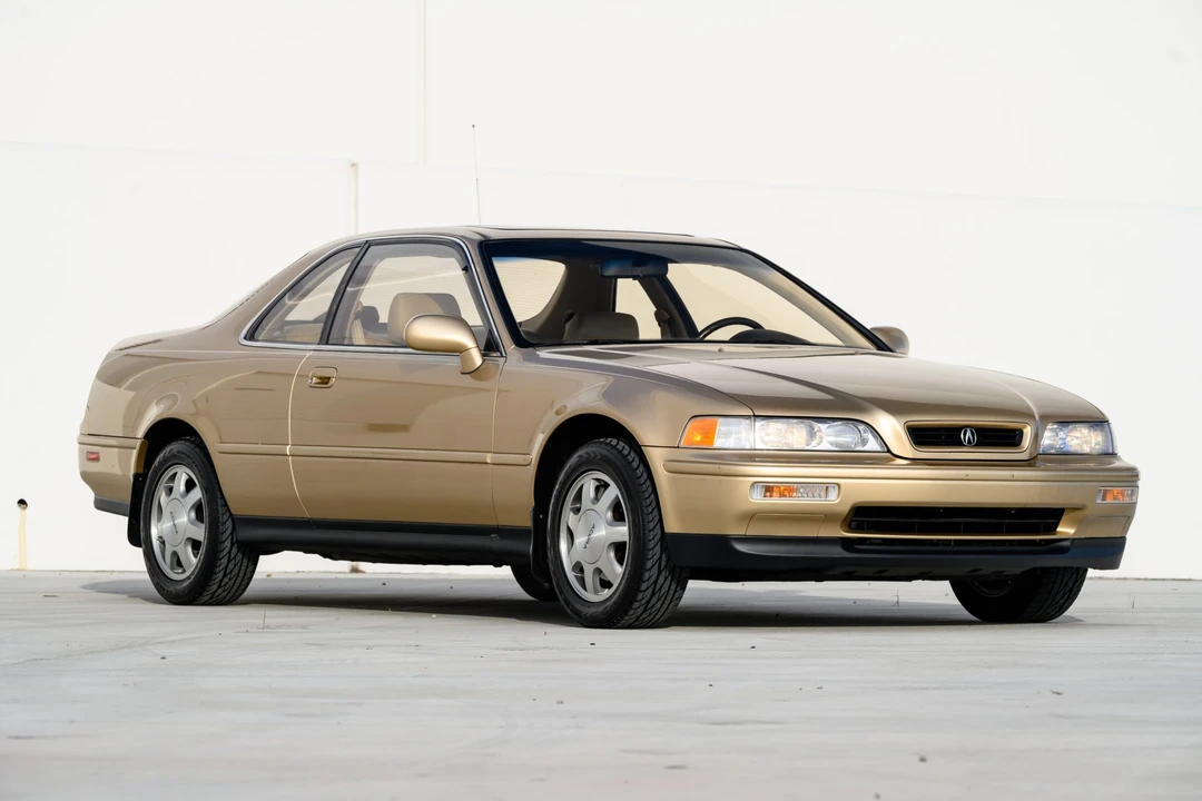 1991 Acura Legend 2nd Gen - Image 16 of 31