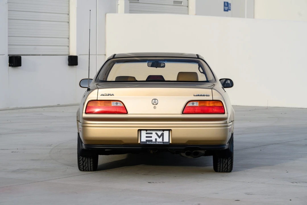 1991 Acura Legend 2nd Gen - Image 29 of 31