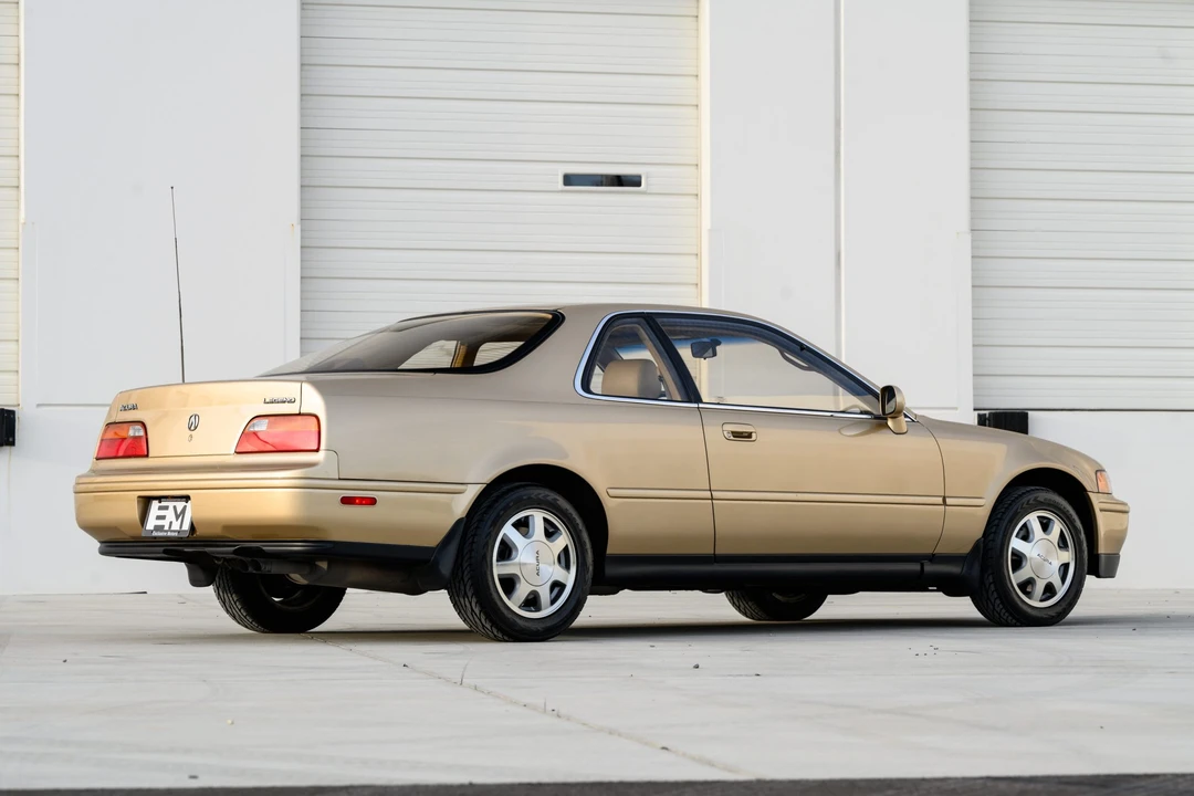 1991 Acura Legend 2nd Gen - Image 26 of 31
