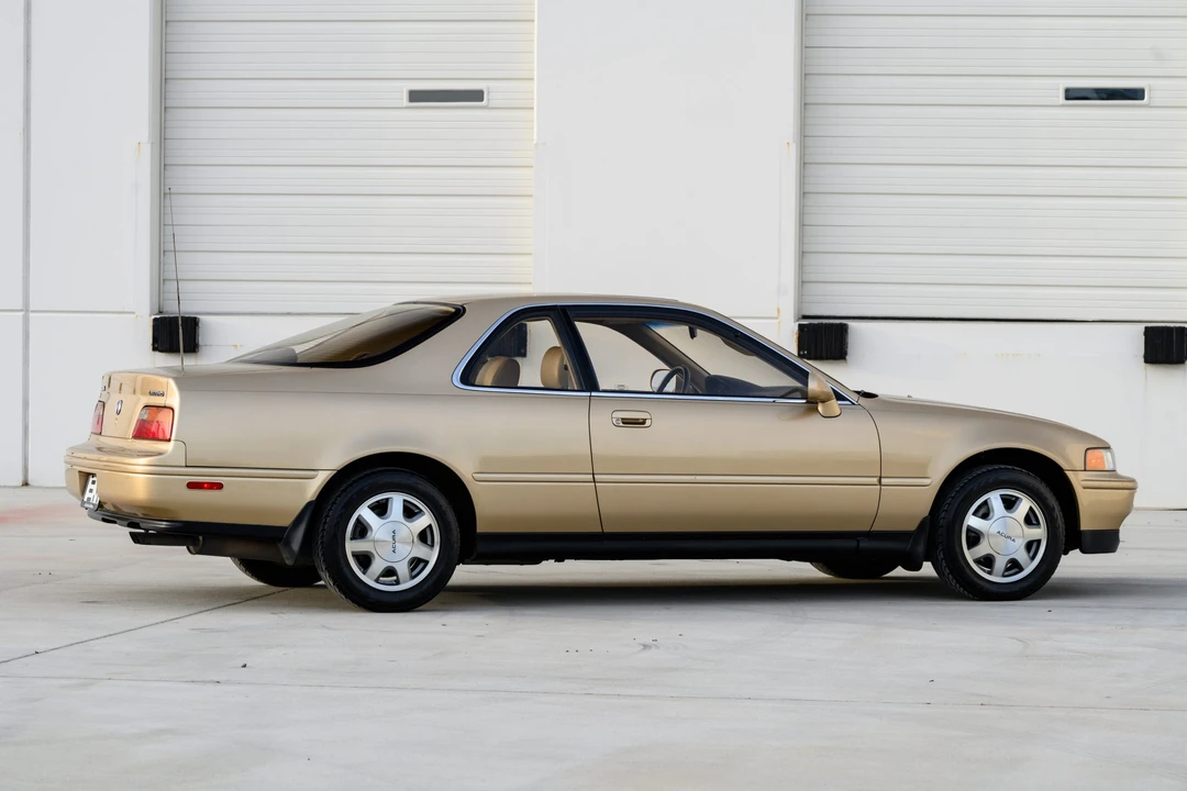 1991 Acura Legend 2nd Gen - Image 25 of 31
