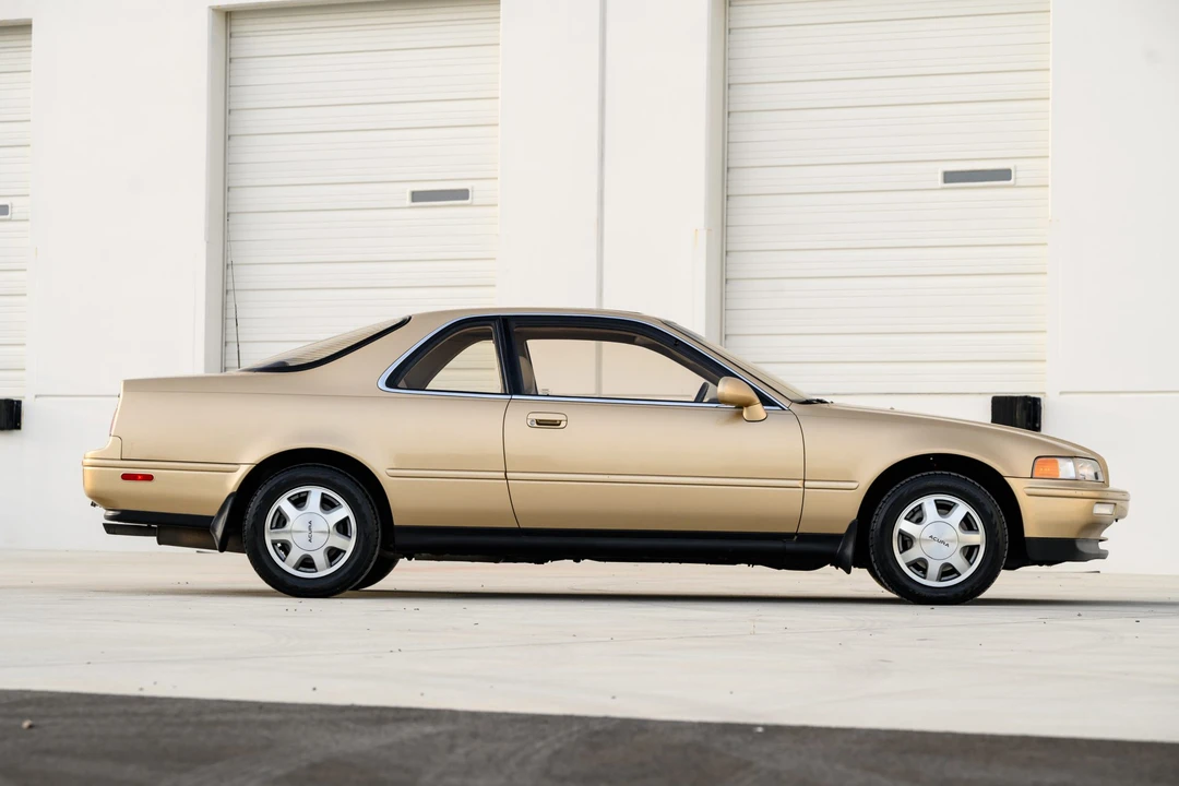 1991 Acura Legend 2nd Gen - Image 23 of 31