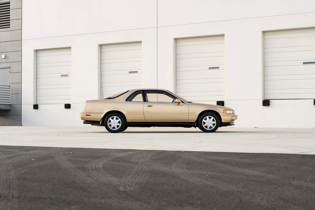 1991 Acura Legend 2nd Gen - Image 22 of 31