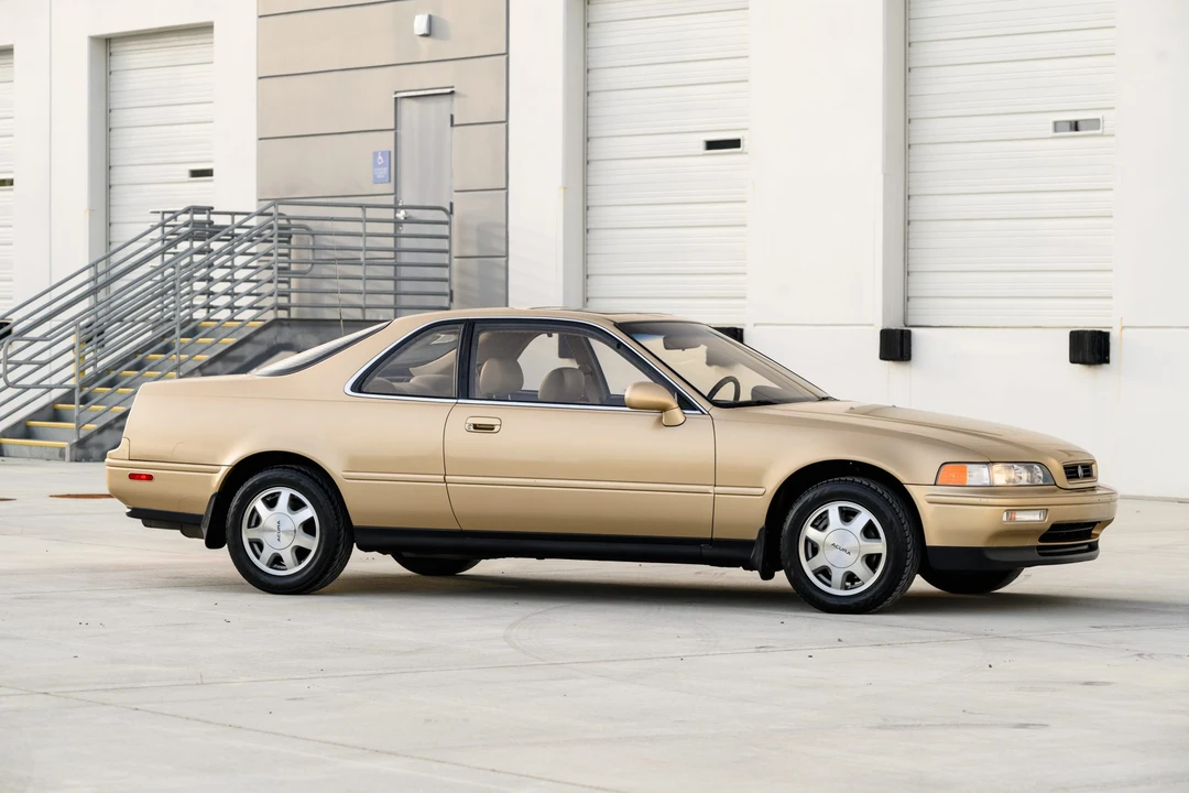 1991 Acura Legend 2nd Gen - Image 21 of 31