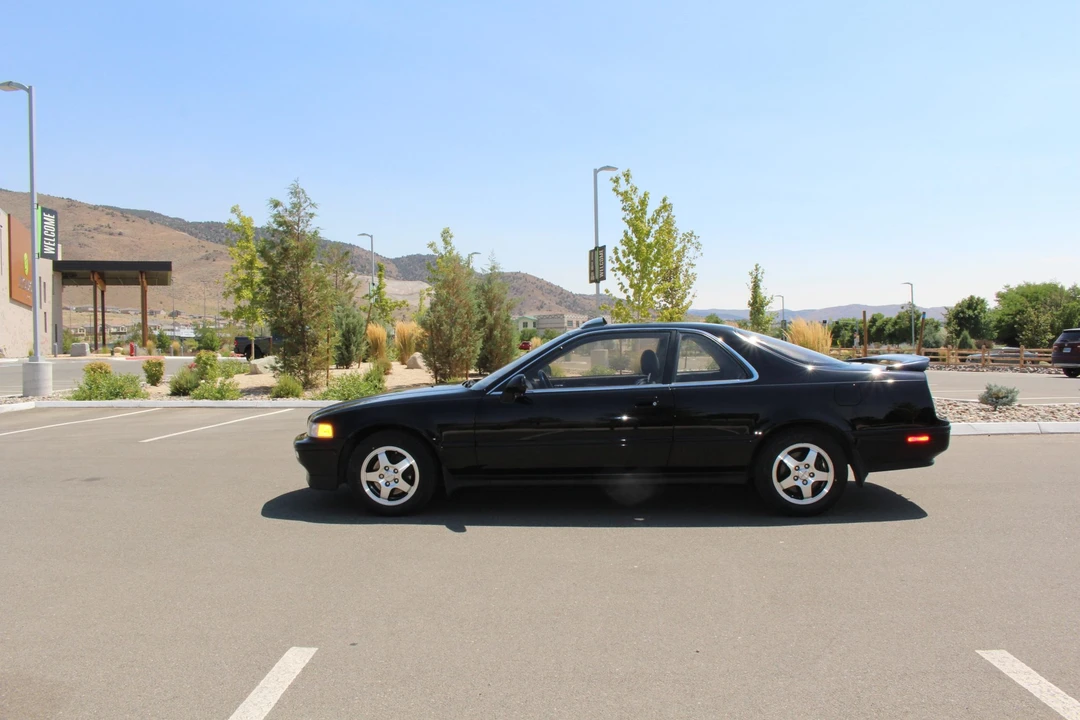 1991 Acura Legend 2nd Gen - Image 17 of 31