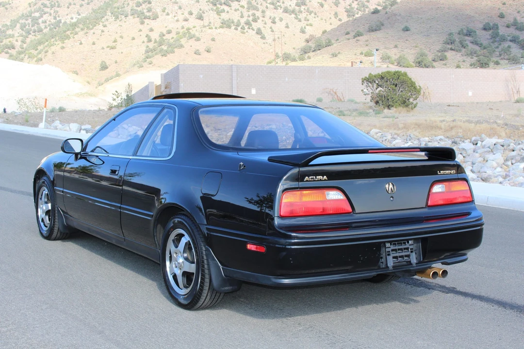 1991 Acura Legend 2nd Gen - Image 31 of 31