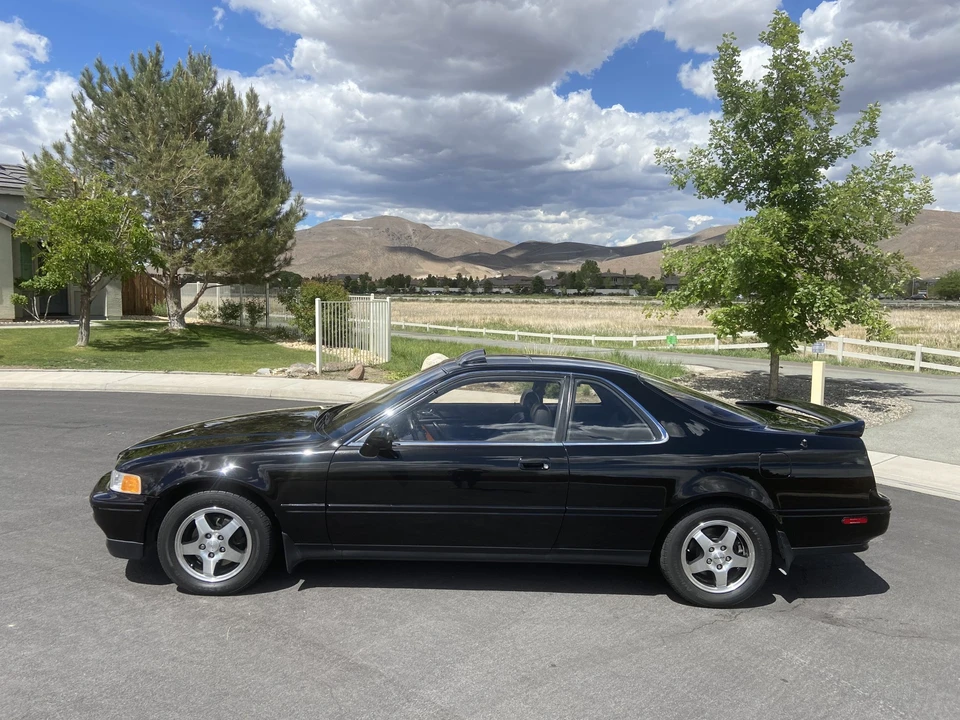 1991 Acura Legend 2nd Gen - Image 18 of 31