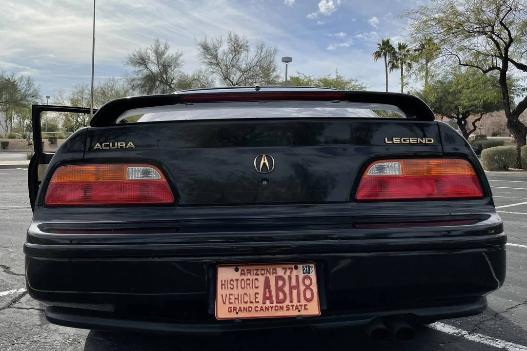 1991 Acura Legend 2nd Gen - Image 5 of 31