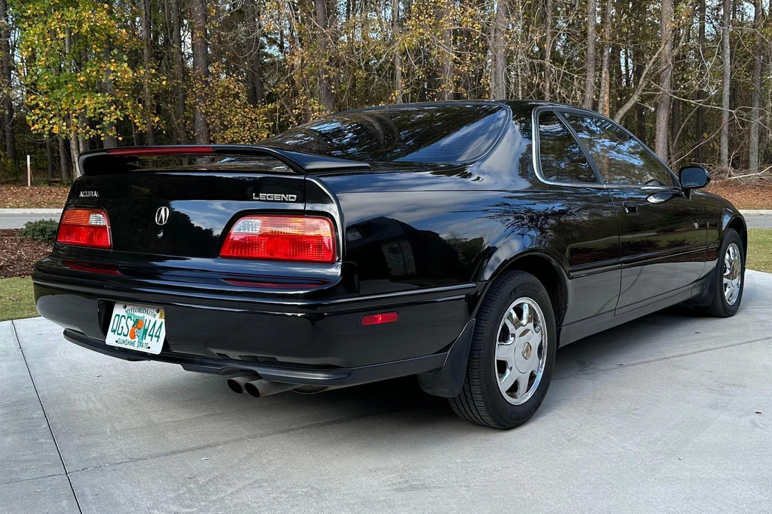 1991 Acura Legend 2nd Gen - Image 4 of 31