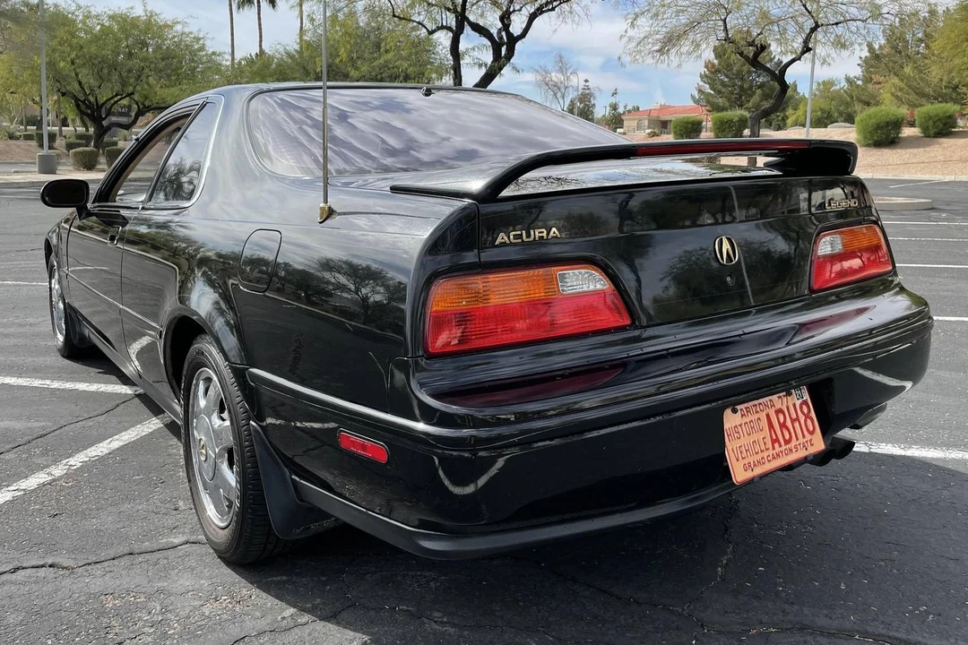 1991 Acura Legend 2nd Gen - Image 4 of 31