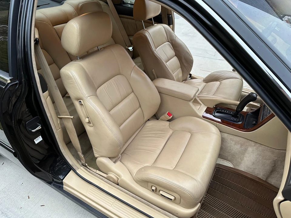 1991 Acura Legend 2nd Gen - Image 29 of 31