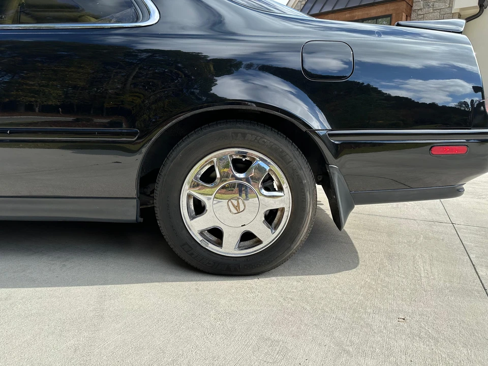 1991 Acura Legend 2nd Gen - Image 18 of 31