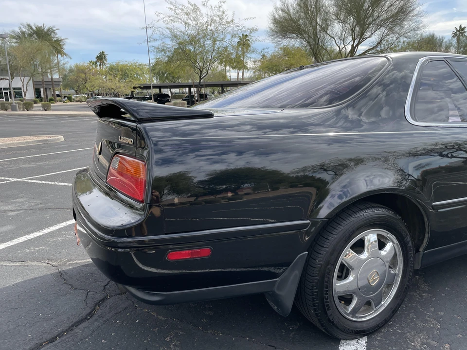 1991 Acura Legend 2nd Gen - Image 13 of 31