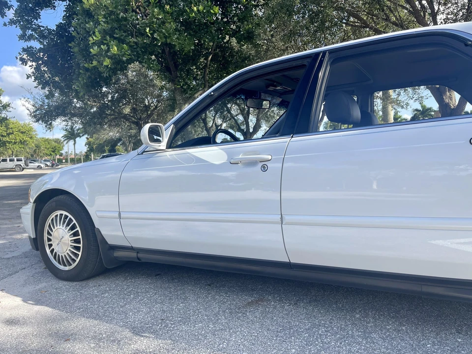 1991 Acura Legend 2nd Gen - Image 18 of 31
