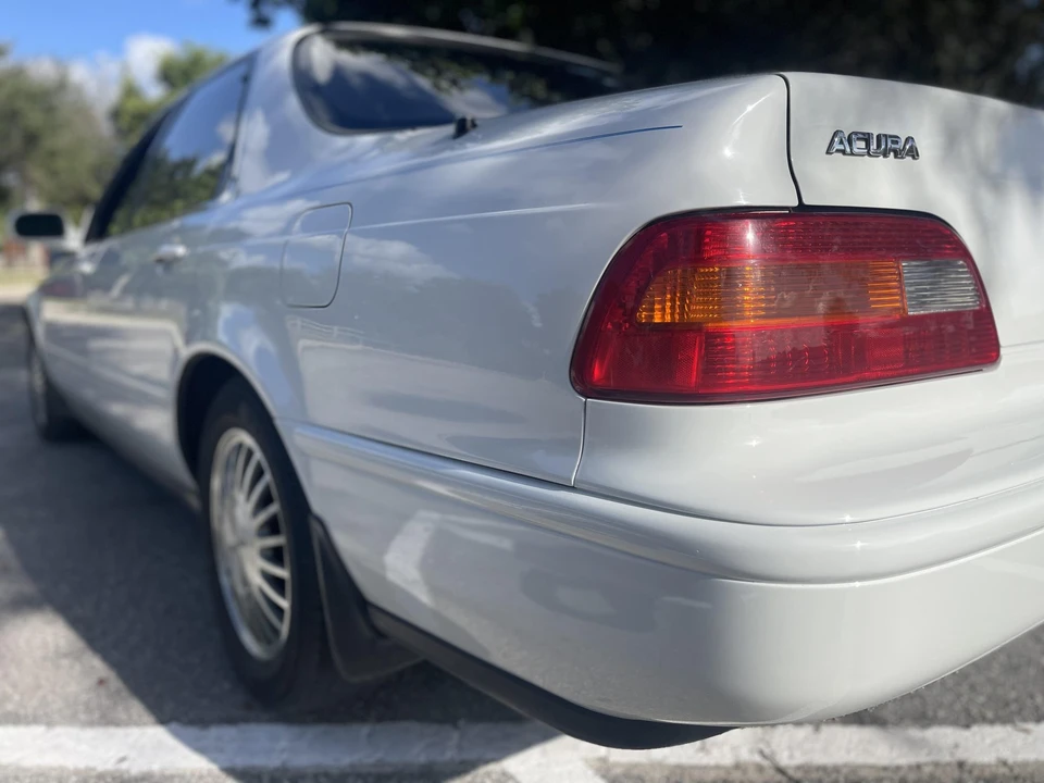 1991 Acura Legend 2nd Gen - Image 23 of 31