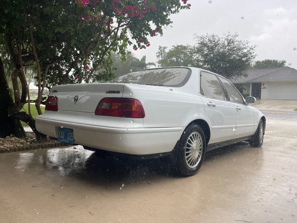 1991 Acura Legend 2nd Gen - Image 12 of 31
