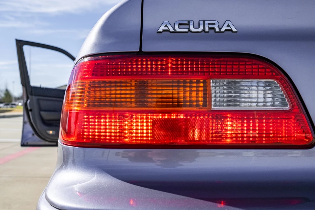 1991 Acura Legend 2nd Gen - Image 11 of 31