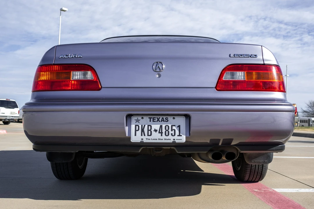 1991 Acura Legend 2nd Gen - Image 14 of 31