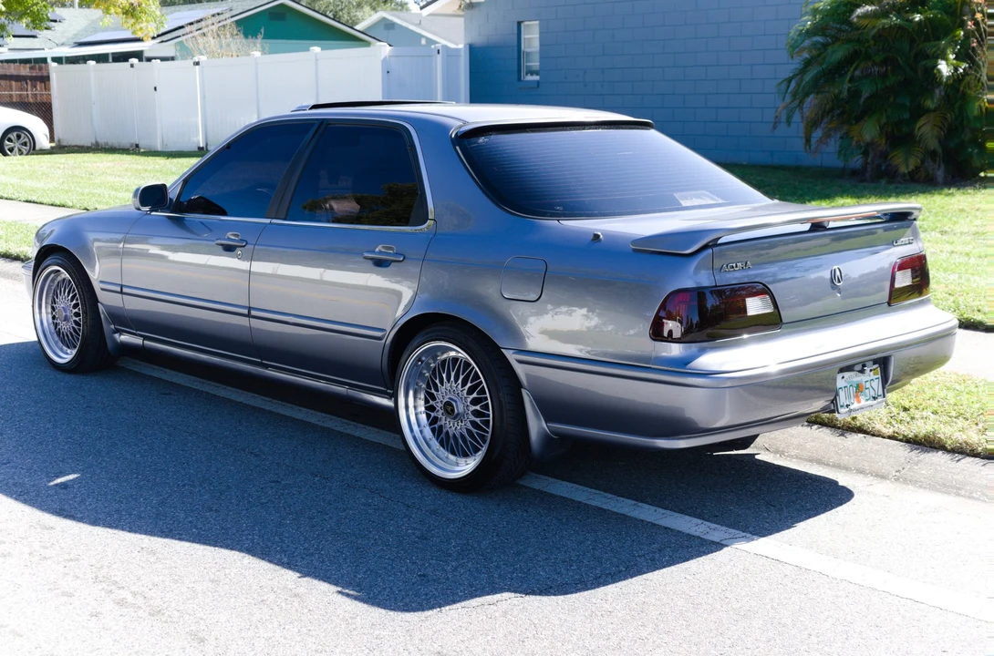 1991 Acura Legend 2nd Gen - Image 11 of 31