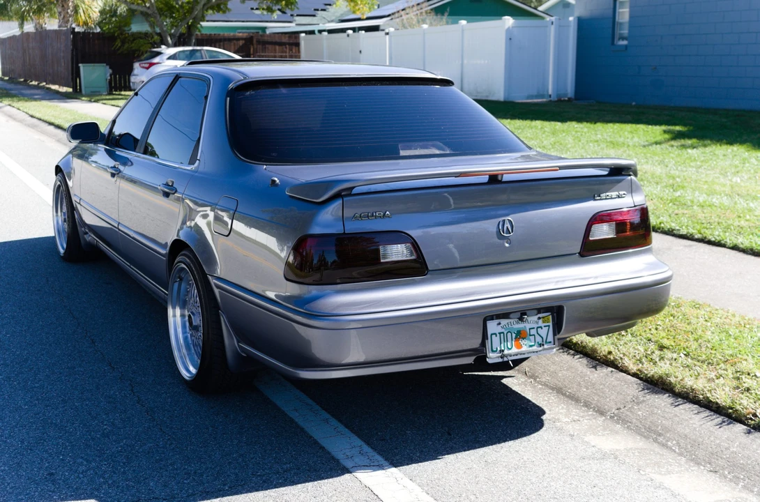 1991 Acura Legend 2nd Gen - Image 10 of 31