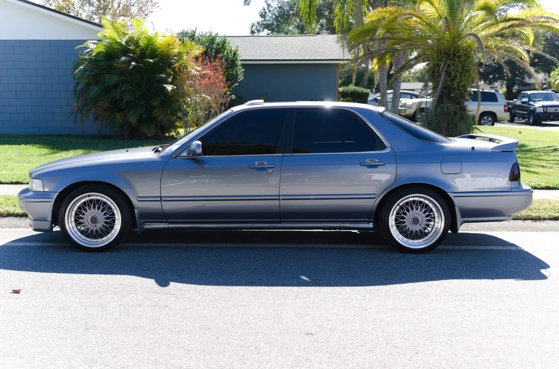1991 Acura Legend 2nd Gen - Image 12 of 31