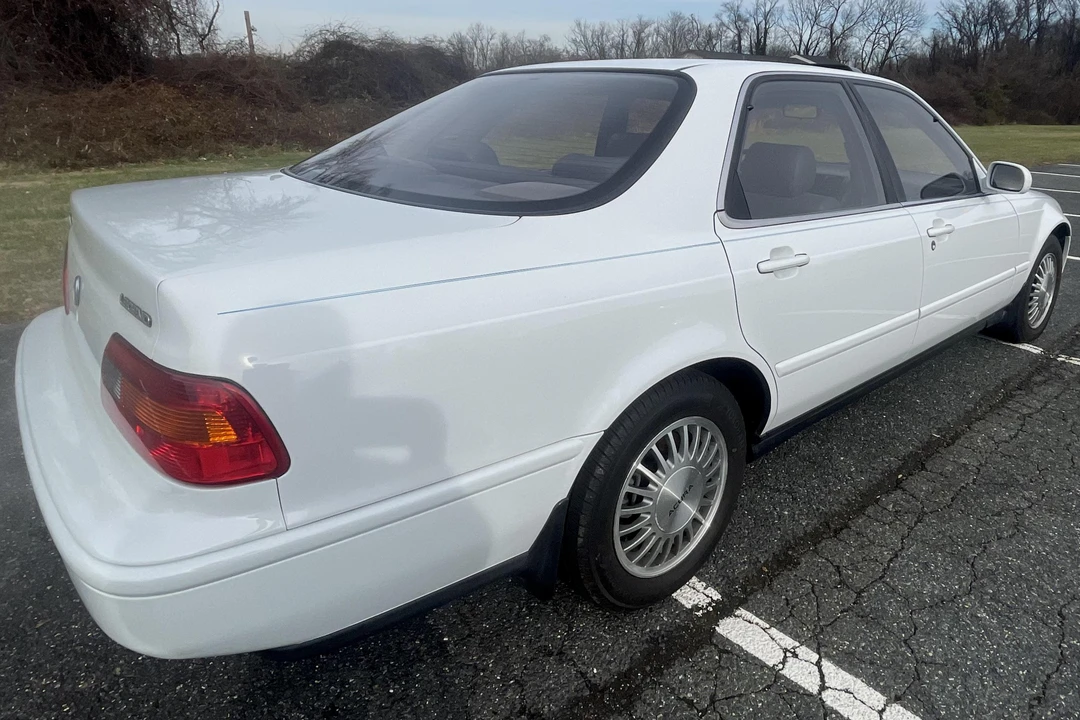 1991 Acura Legend 2nd Gen - Image 8 of 12
