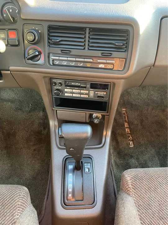 1991 Acura Integra 2nd Gen - Image 14 of 18