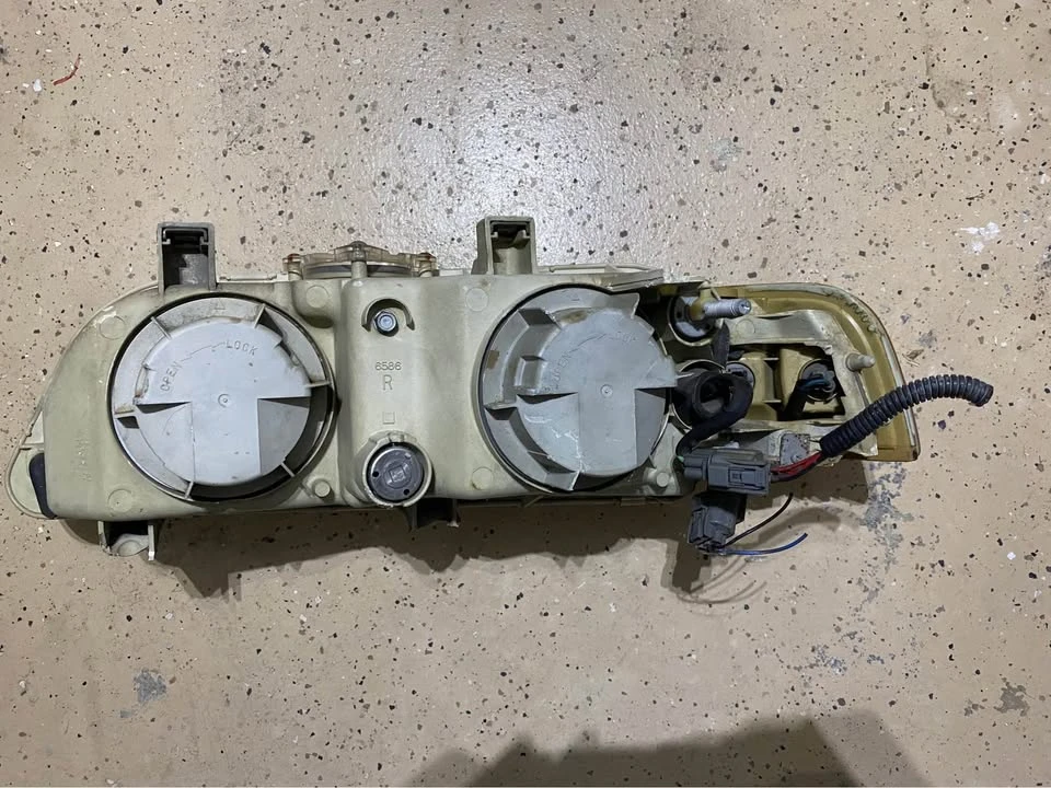 1991 Acura Legend 2nd Gen - Image 14 of 20