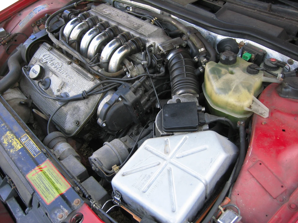1991 Alfa Romeo 164 Quadrifoglio Verde - Image 21 of 29