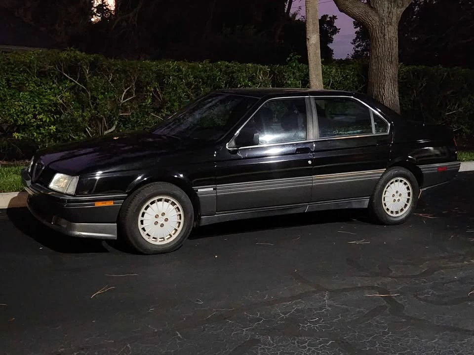 1991 Alfa Romeo 164 - Image 2 of 3