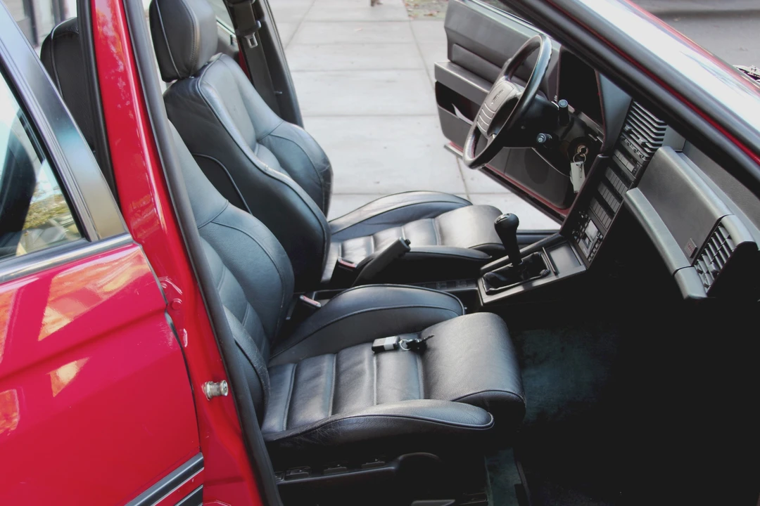 1991 Alfa Romeo 164 - Image 24 of 31
