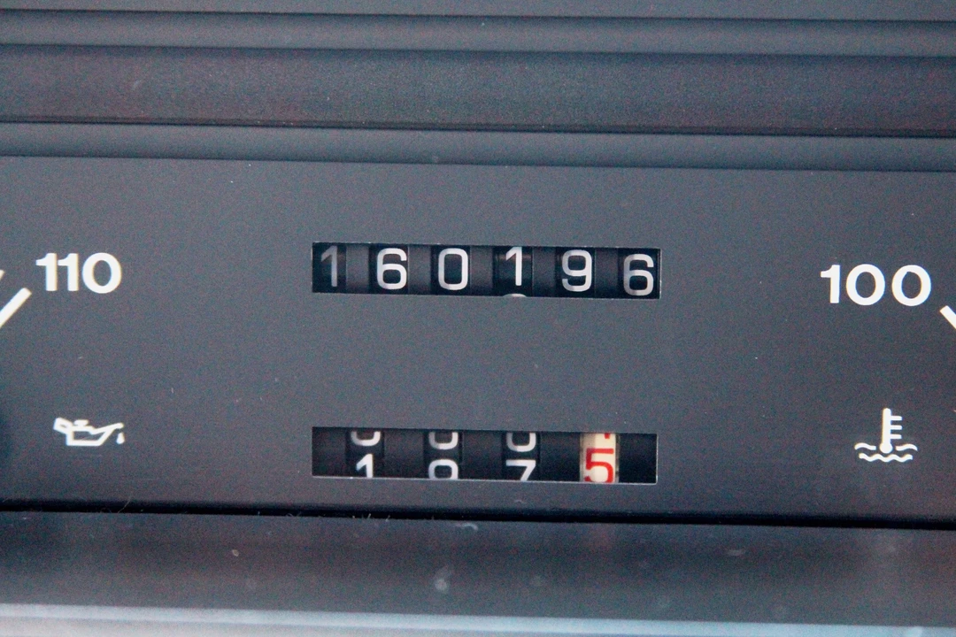 1991 Alfa Romeo 164 - Image 30 of 31