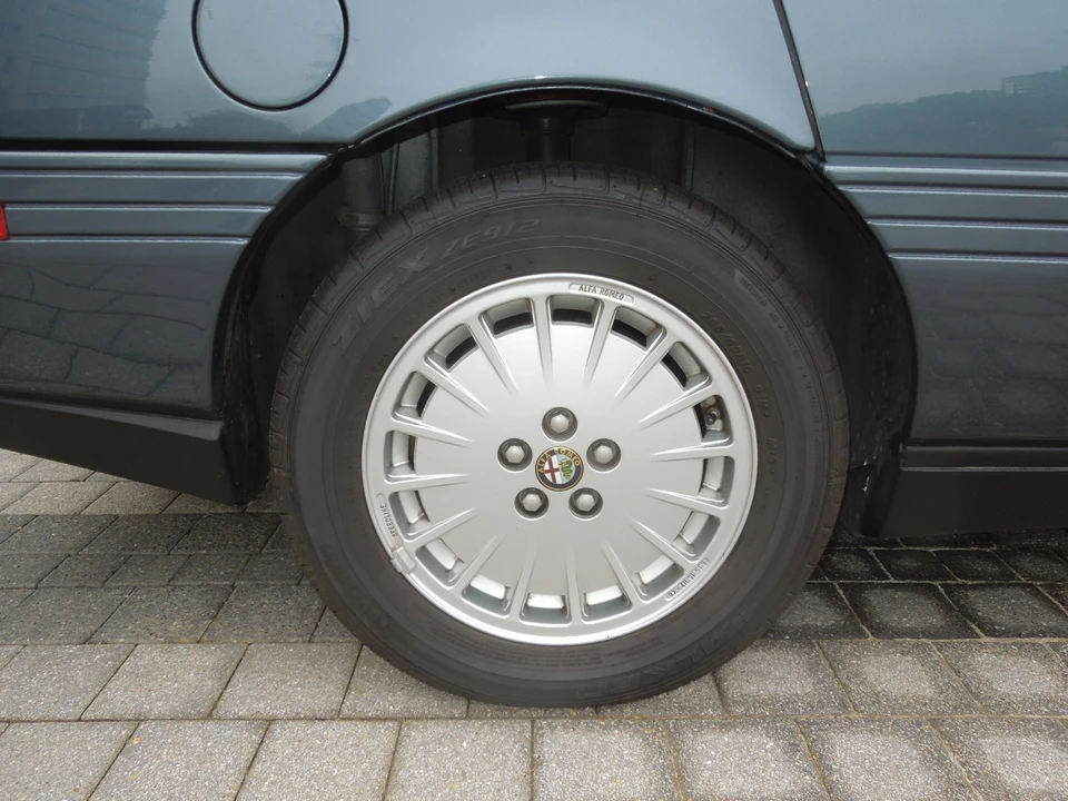 1991 Alfa Romeo 164 - Image 19 of 31