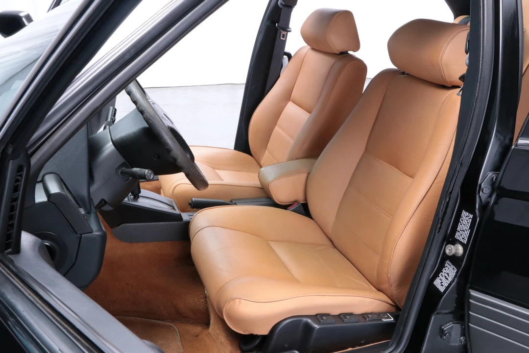 1991 Alfa Romeo 164 - Image 26 of 31
