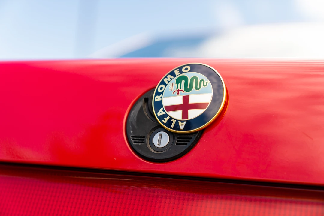 1991 Alfa Romeo 164 - Image 24 of 31
