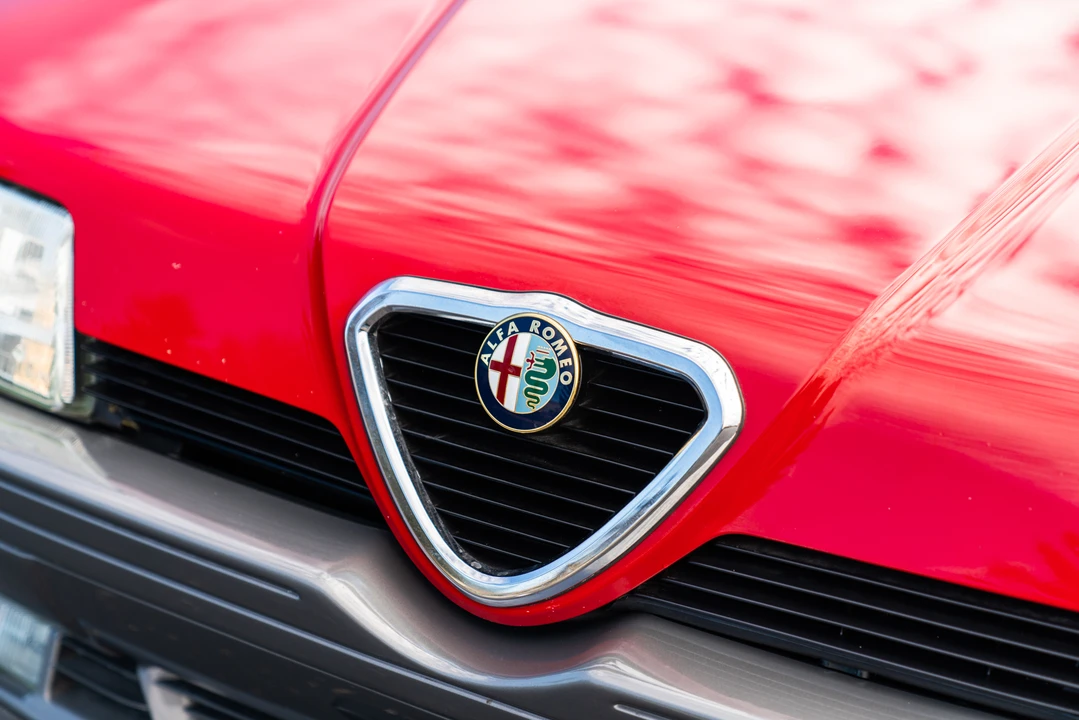 1991 Alfa Romeo 164 - Image 17 of 31