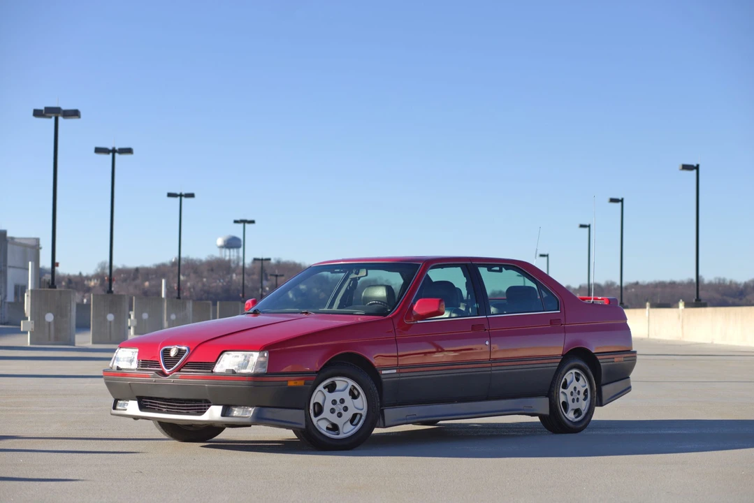 1991 Alfa Romeo 164 Quadrifoglio Verde - Image 2 of 31