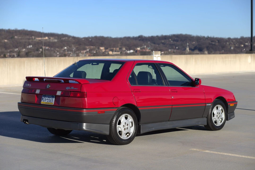 1991 Alfa Romeo 164 Quadrifoglio Verde - Image 19 of 31