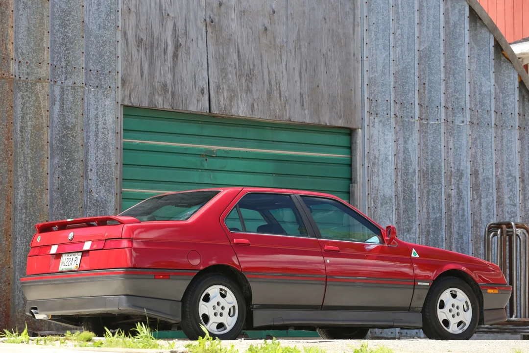 1991 Alfa Romeo 164 Quadrifoglio Verde - Image 17 of 31
