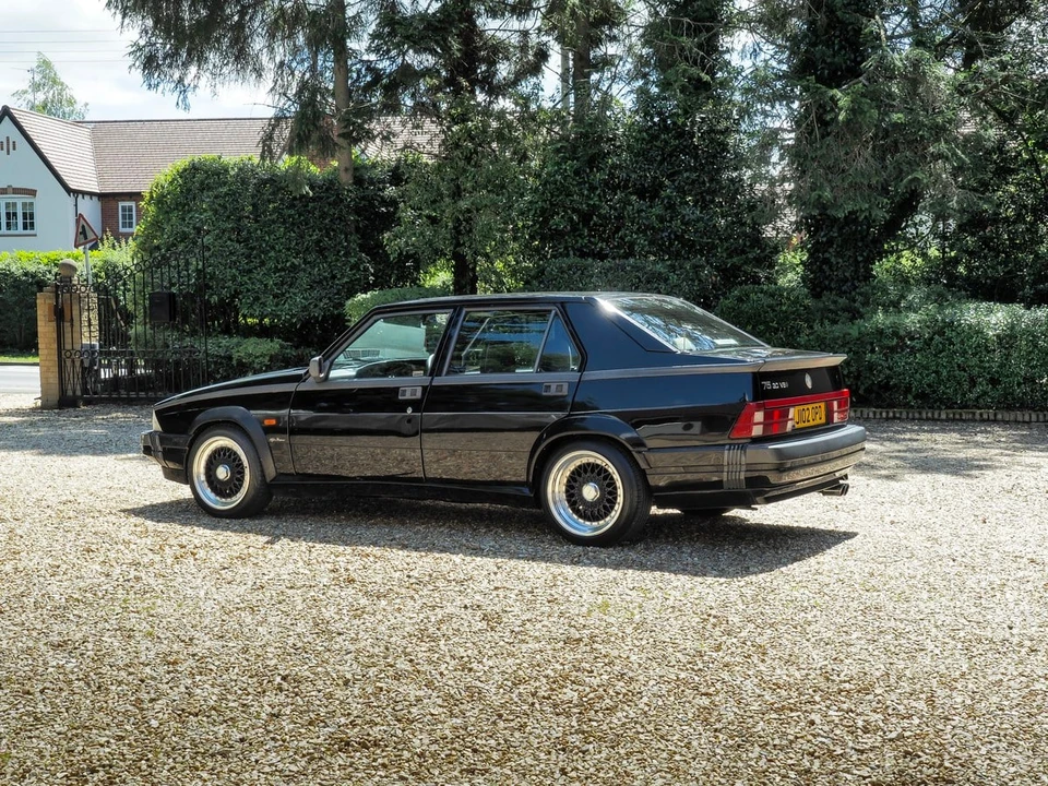 1991 Alfa Romeo 75/Milano - Image 14 of 31