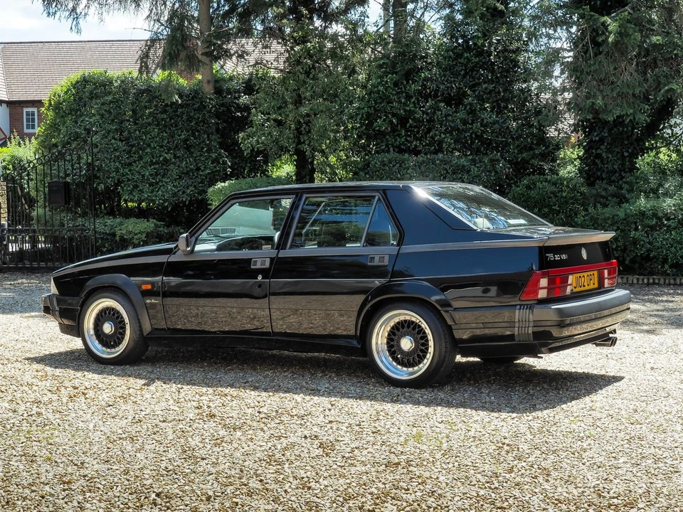 1991 Alfa Romeo 75/Milano - Image 15 of 31