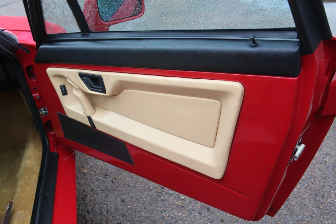 1991 Alfa Romeo SZ - Image 28 of 30