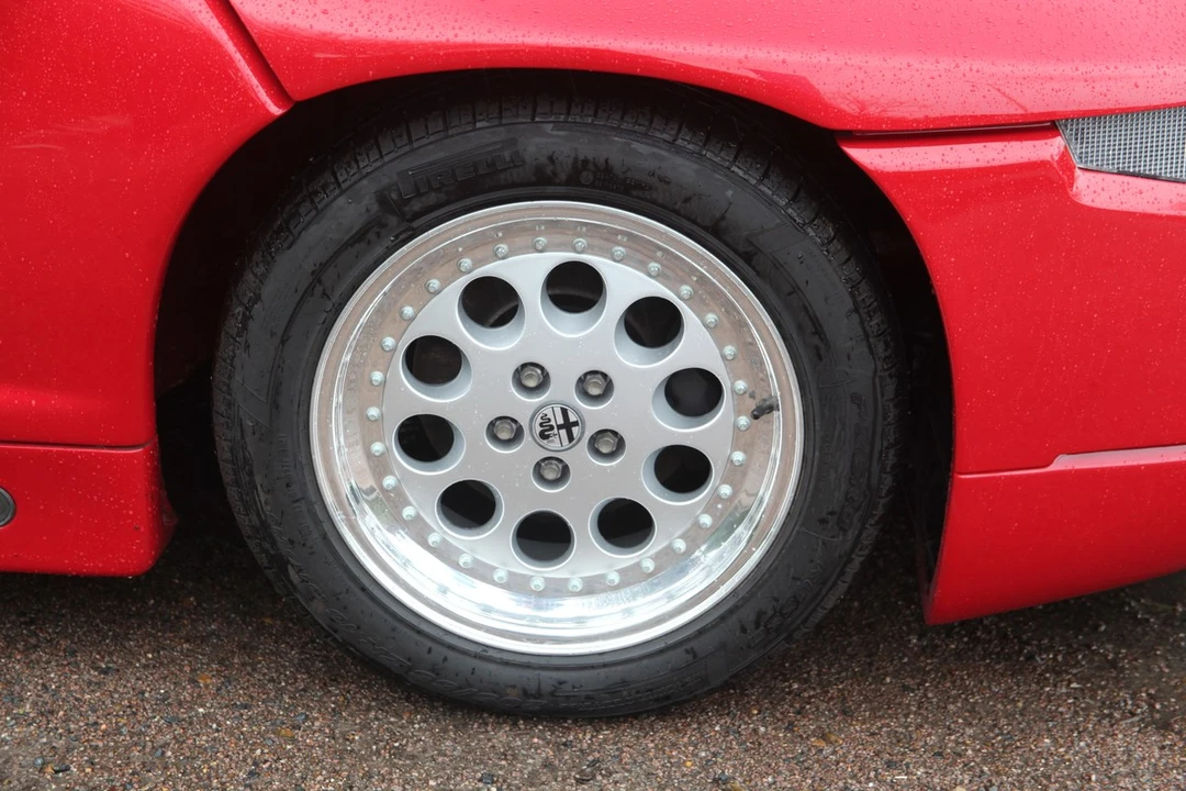 1991 Alfa Romeo SZ - Image 24 of 30
